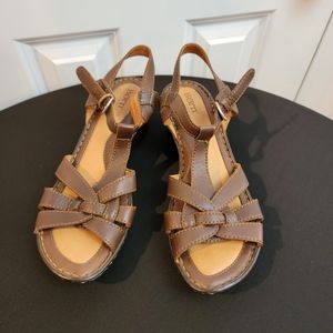 Born Strappy Leather Wedge Sandals‎ Brown Women’s Size 10M Comfort footbed
